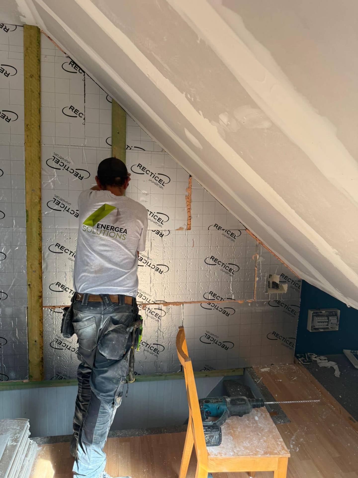 Dakisolatie plaatsing - zolder isoleren halfopen bebouwing