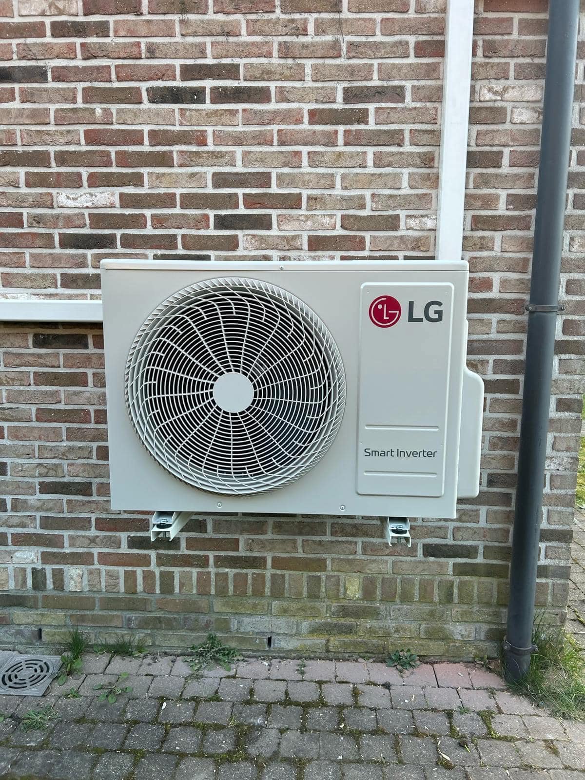 LG airconditioning buitenunit
